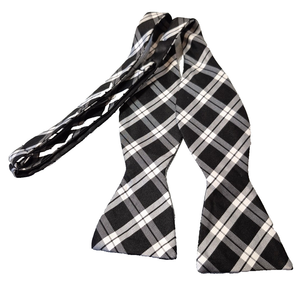Jos. A. Bank Bowtie Exclusive Collection Black White Silk Bow Tie Adjustable
